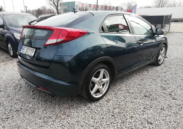 Honda Civic cena 45900 przebieg: 185000, rok produkcji 2013 z Piastów małe 191